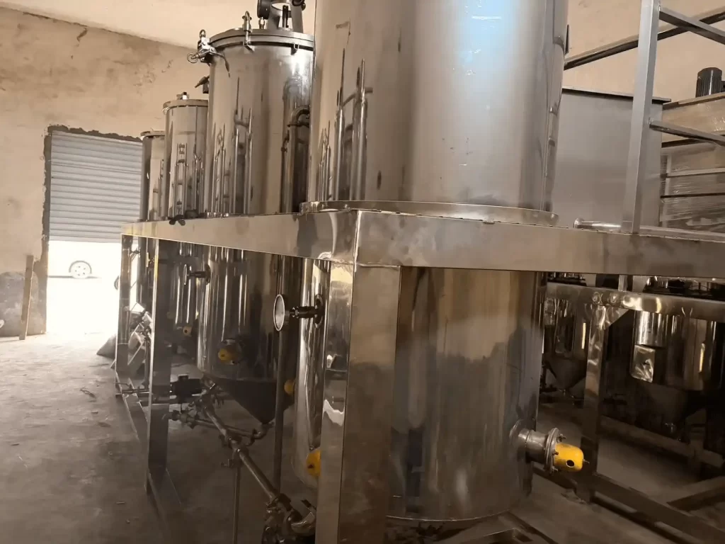 Edible oil refining machine1