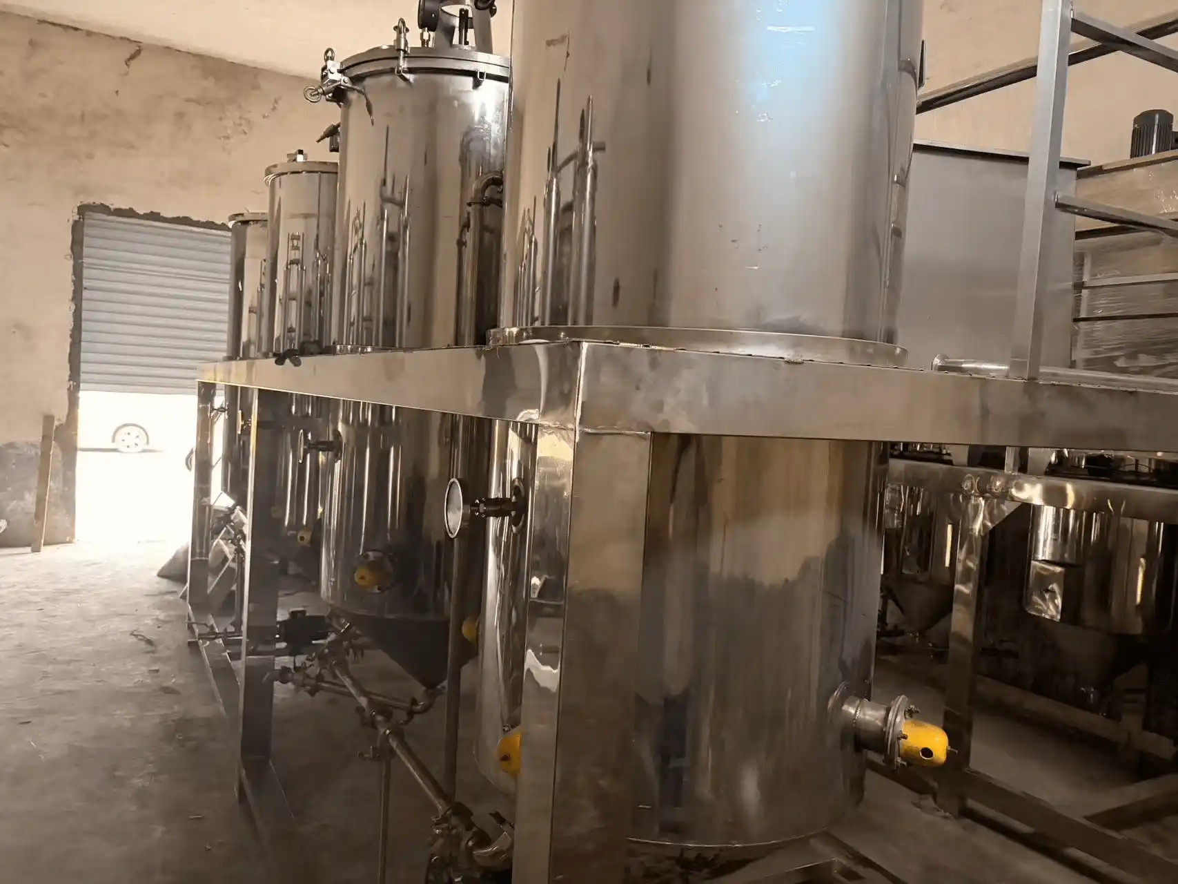 Edible oil refining machine1
