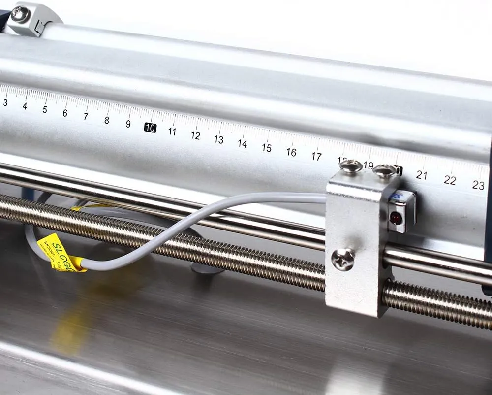 Piston stroke adjustment scale for setting filling volume